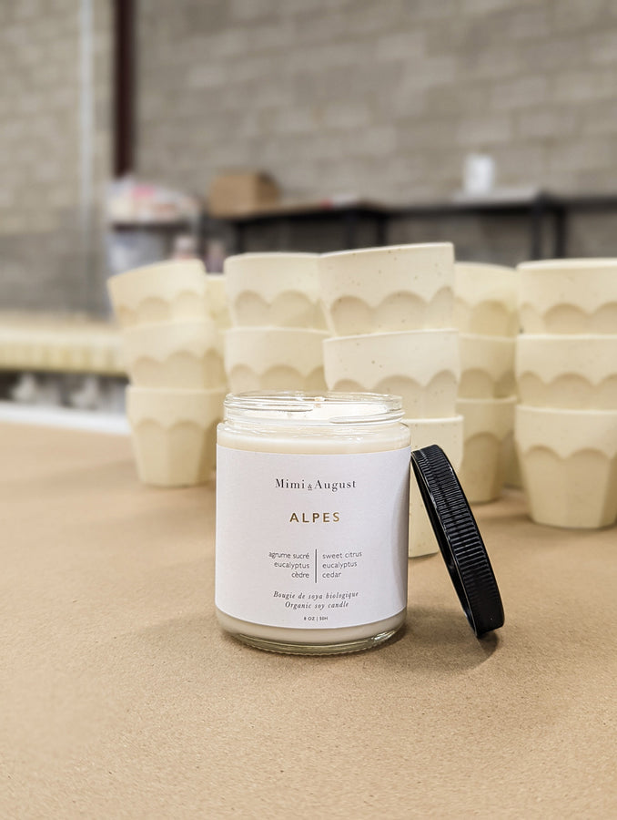 Bougie Alpes - minimal 8 oz