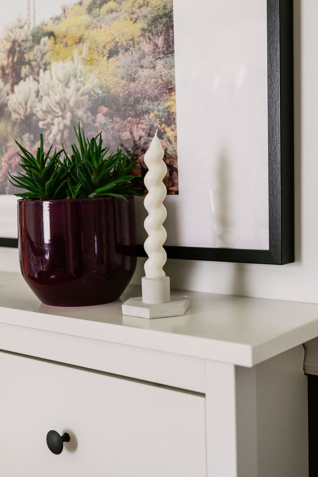 Long white spiral candle with cinnamon scent
